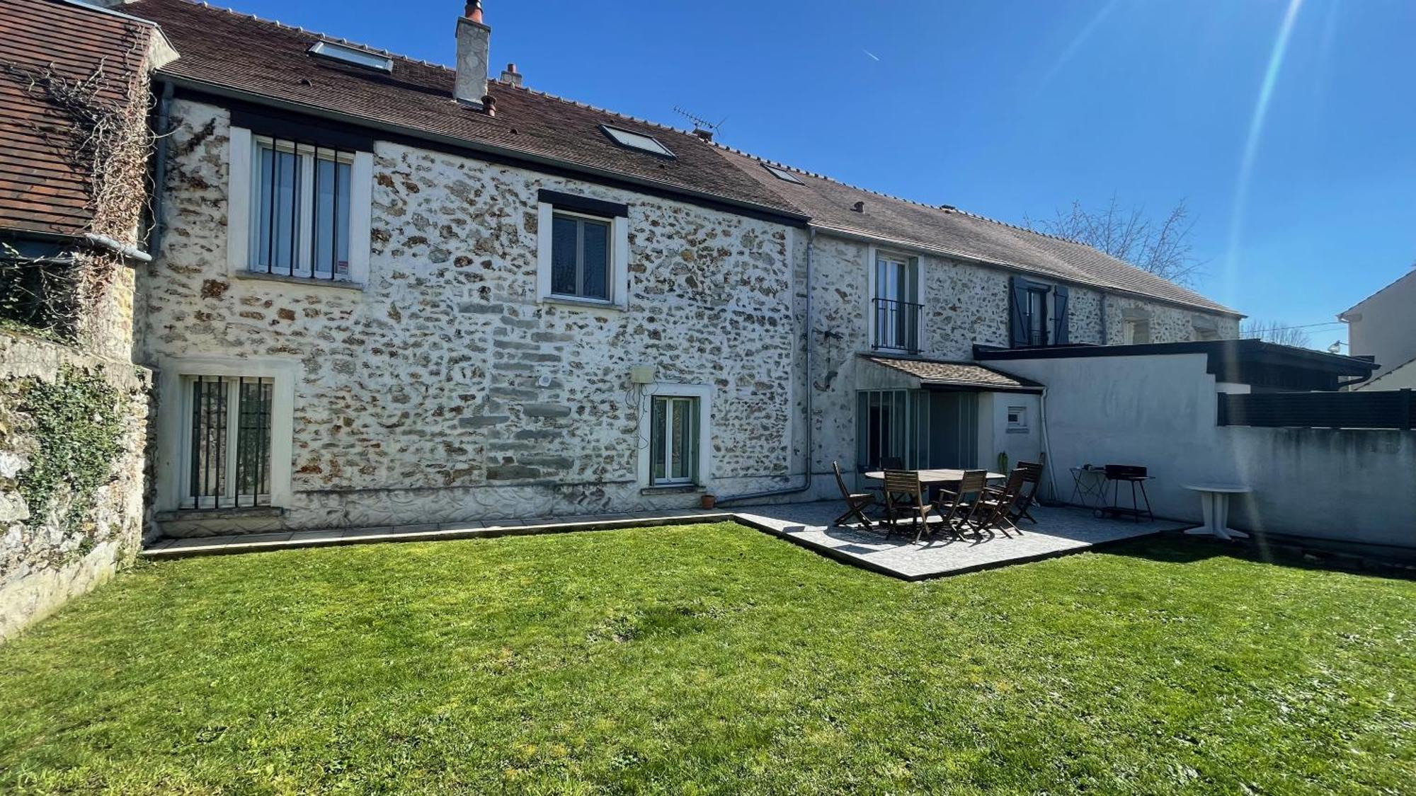 La Maison de Sophie, à longjumeau Extérieur photo